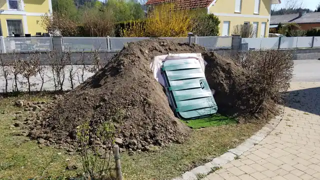 Osadená pivnica s násypom pri rodinnom dome